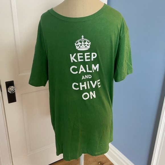 The Chive Tees Keep Calm and Chive On T-Shirt - Picture 3 of 4